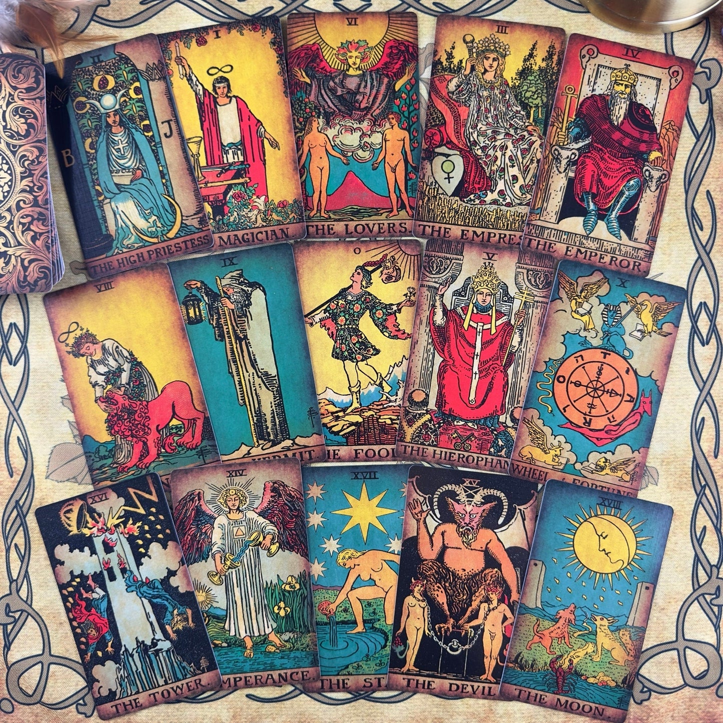 Rider Waite Borderless Vintage Tarot Deck | Eco Linen 78 Card Set | Gift Set with Guidebook | Classic Tarot